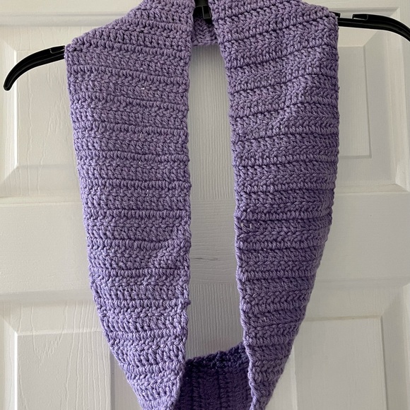 Scarf - 1 of a kind! Handcrafted infinity scarf. 22X6 - Picture 2 of 3
